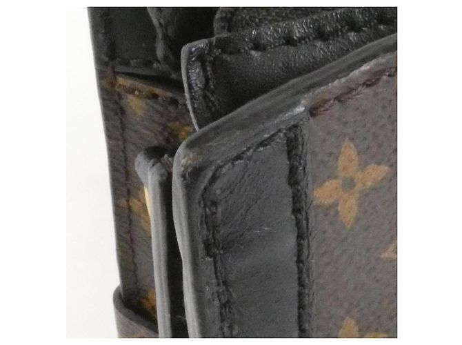 Clutch Trunk Monogram Reverse Louis Vuitton Marrone - vista 6