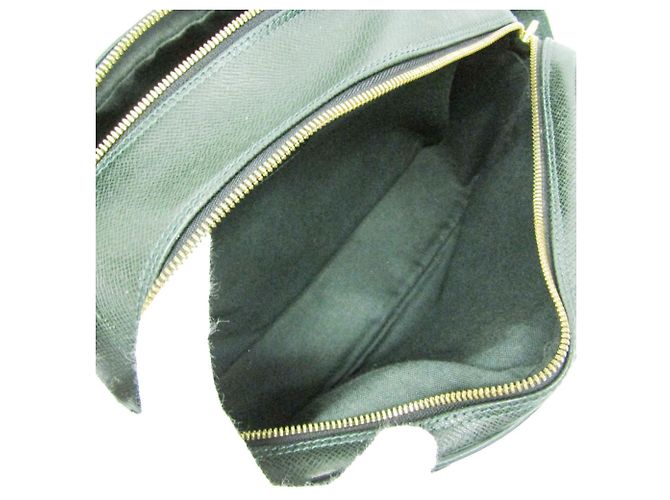 Borsa a tracolla da uomo Louis Vuitton Taiga Reporter PM - vista 4