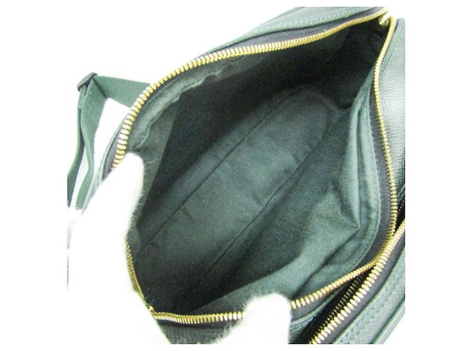 Borsa a tracolla da uomo Louis Vuitton Taiga Reporter PM - vista 5