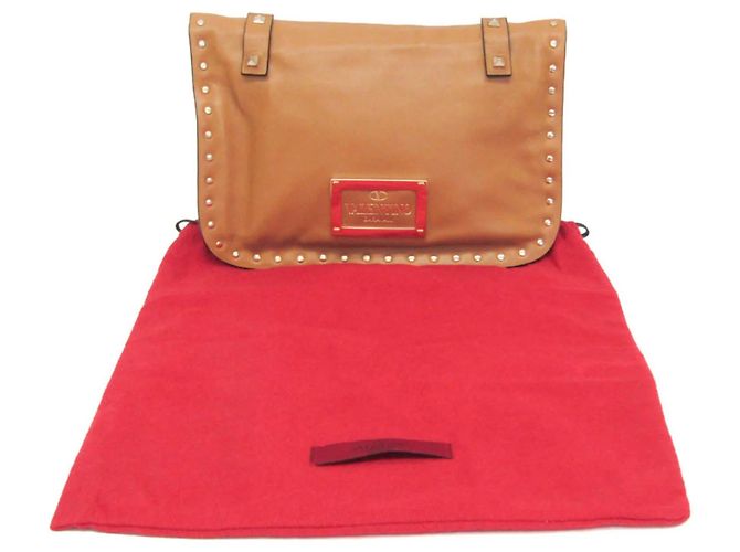 Borsa a tracolla in pelle da donna Valentino Garavani Lockstuds Cammello - vista 3