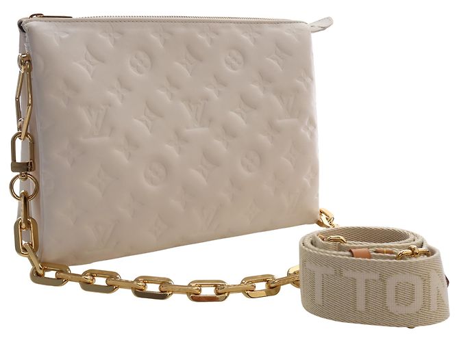 Louis Vuitton Coussin PM in pelle di agnello con monogramma in rilievo bianco - vista 6