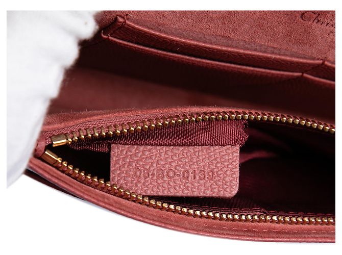 Portafoglio Diorama con catena in pelle di vitello granulata rossa Dior Rosso - vista 6