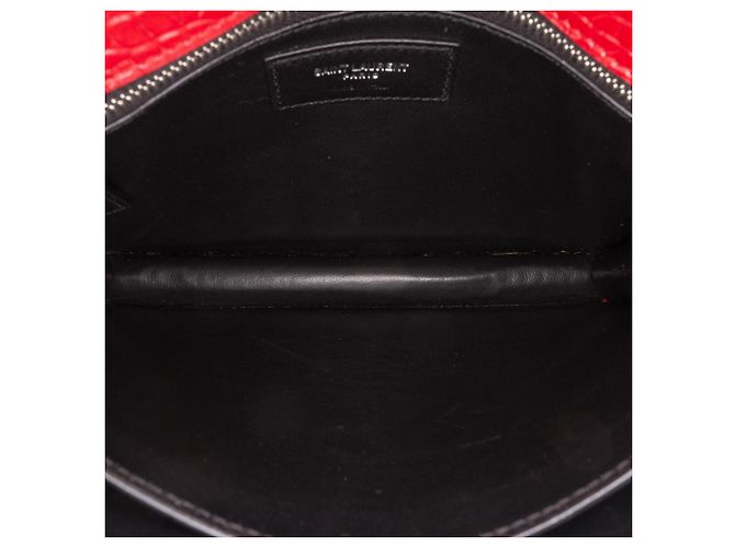 Saint Laurent Cassandra Tasche mit Monogramm-Verschluss aus rotem Krokopräge-Leder - Ansicht 4