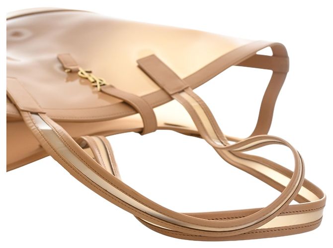 Saint Laurent Panier Tote aus PVC und Kalbsleder in Beige, Größe Medium - Ansicht 11