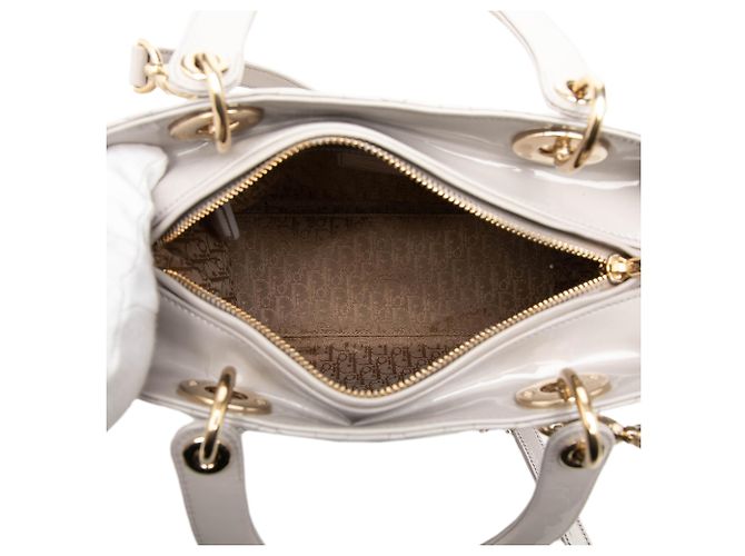 Lady Dior Cannage Dior in vernice grigio, misura Medium Marrone - vista 4