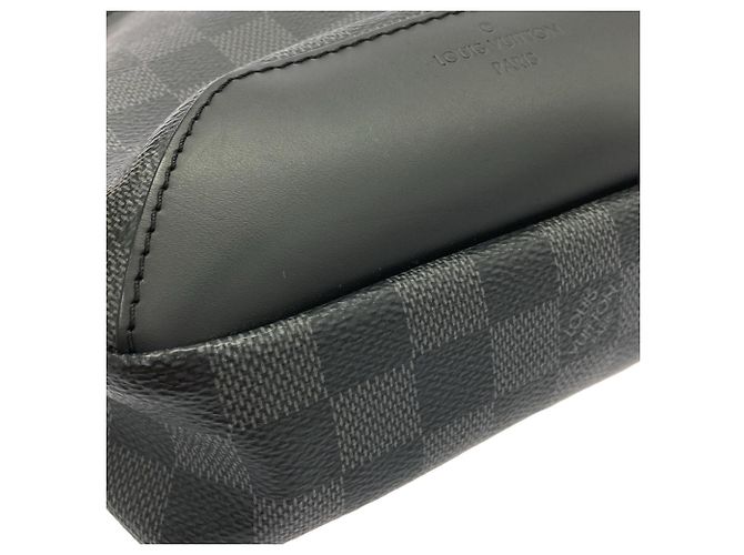 Borsa a tracolla Louis Vuitton Damier Graphite Avenue Damier ebene - vista 3
