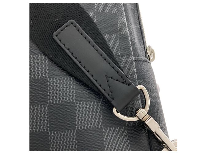 Borsa a tracolla Louis Vuitton Damier Graphite Avenue Damier ebene - vista 7