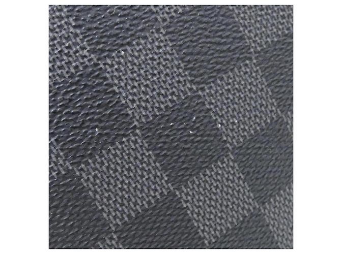 Borsa a tracolla Louis Vuitton Damier Graphite District PM Damier ebene - vista 4