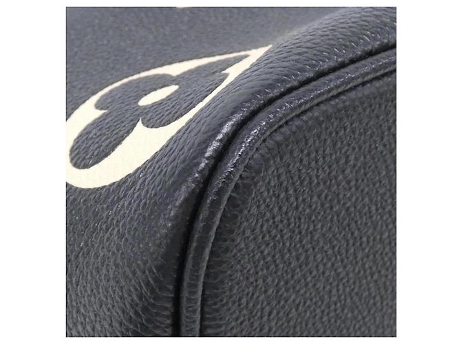 Néonoé Borsa a tracolla Louis Vuitton Bicolor Monogram Empreinte Neo Noe MM M45497 Nero Beige - vista 3