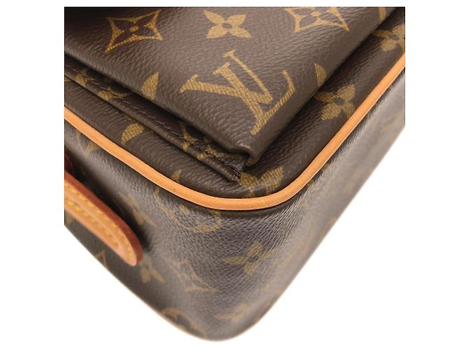 Louis Vuitton Monogram Viva Cite MM Shoulder Bag Brown - view 3