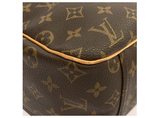 Bolsa Louis Vuitton Monogram Excursion Marrom - vista 2