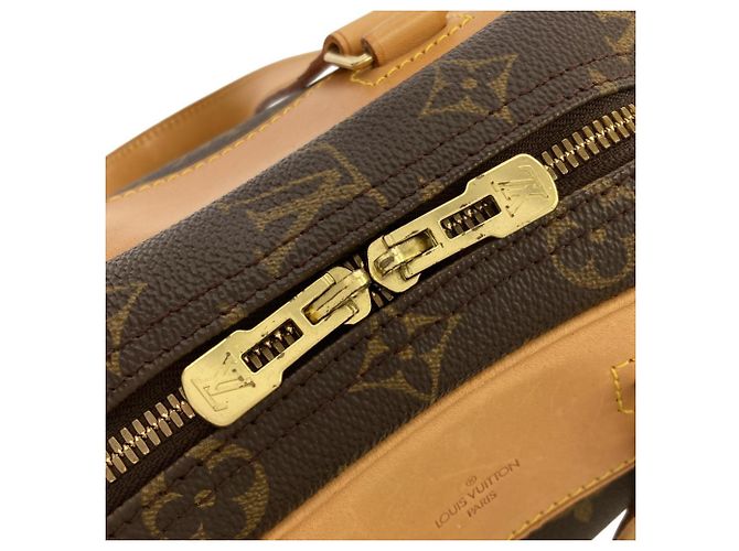 Bolsa Louis Vuitton Monogram Excursion Marrom - vista 3