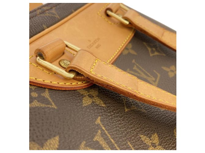 Bolsa Louis Vuitton Monogram Excursion Marrom - vista 6