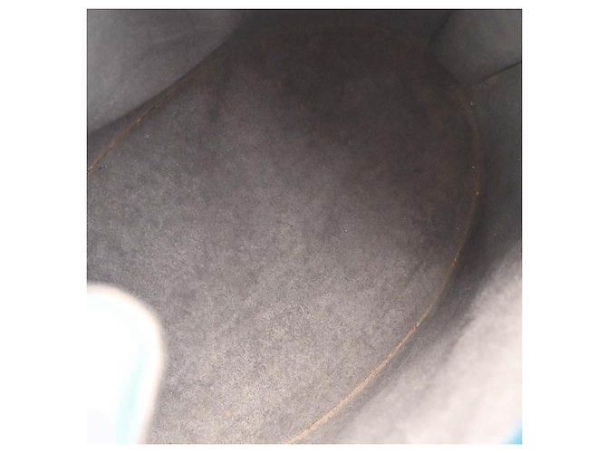 Louis Vuitton Cluny Epi MM Blu - vista 3