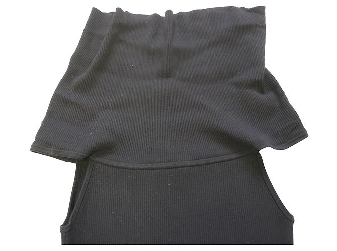 A.L.C Rippstrick-Bodycon-Kleid mit Rollkragen aus schwarzer Viskose - Ansicht 4