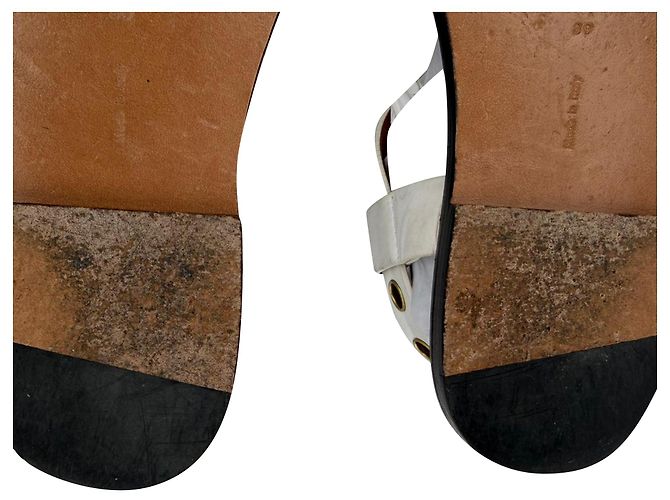 Céline Sandali piatti Celine Eyelet T-Strap in pelle bianca Bianco Crudo - vista 10