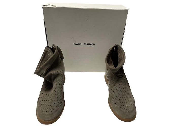 Botas Beslay de Isabel Marant en ante perforado gris - vista 7