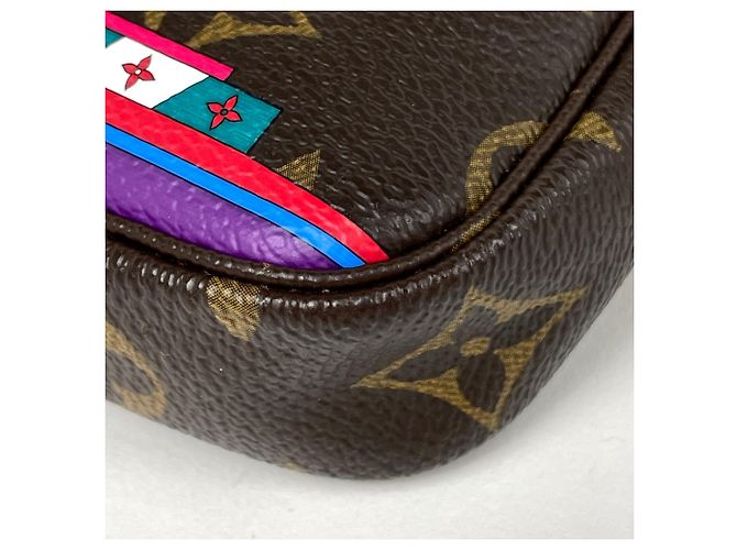 Louis Vuitton Mini Pochette Accessoires Vivienne Pochette Accessori Marrone - vista 3