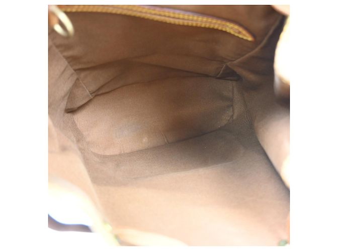 Louis Vuitton Montsouris Monogram MM Marrone - vista 3