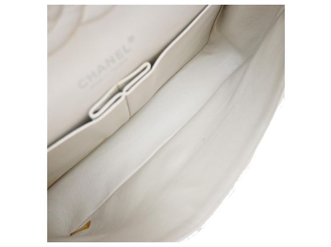 Chanel Vintage Classic Double Flap Matelassé Caviar Medium Bianco - vista 4