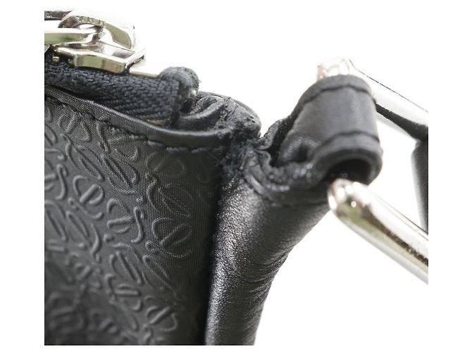 Borsa a tracolla Loewe Repeat Anagram Nero - vista 14