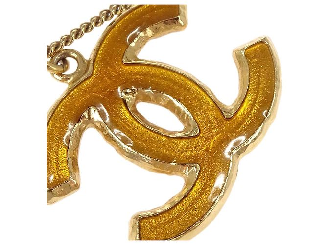 Pendente Chanel Vintage CC in metallo placcato D'oro - vista 3