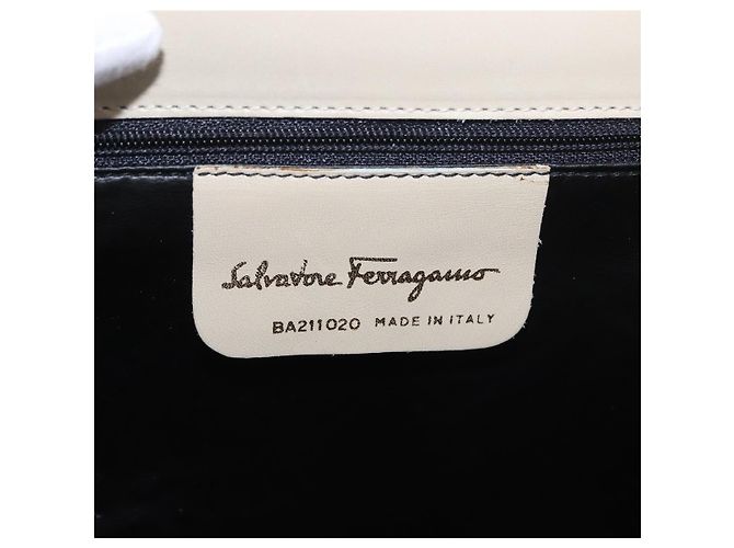 Salvatore Ferragamo Gancini in pelle Beige - vista 6