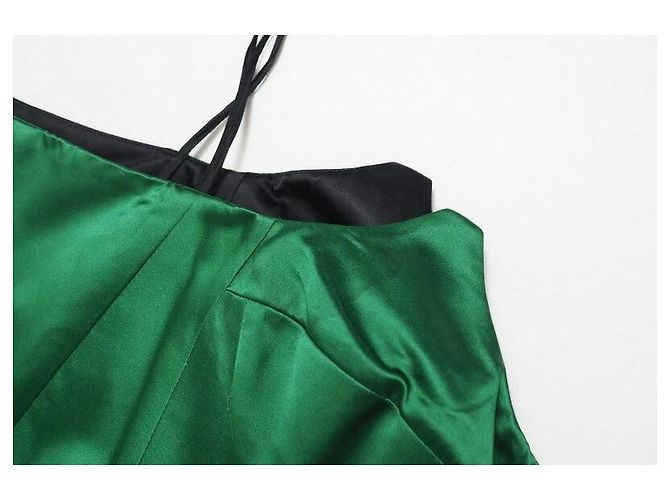 Miu Miu Trägerloses Kleid aus grünem Satin - Ansicht 9
