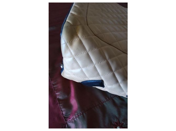 Borsa tote Cambon in pelle trapuntata beige e nero Chanel - vista 16