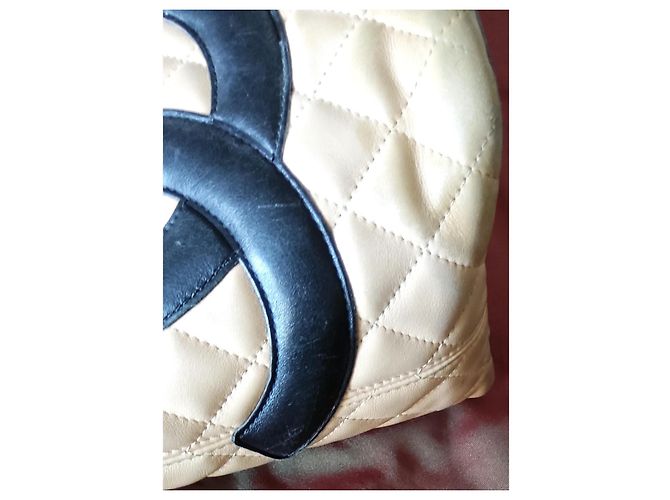 Borsa tote Cambon in pelle trapuntata beige e nero Chanel - vista 18