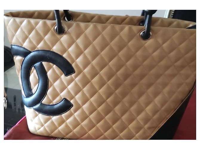 Borsa tote Cambon in pelle trapuntata beige e nero Chanel - vista 2