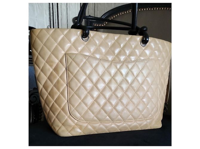 Borsa tote Cambon in pelle trapuntata beige e nero Chanel - vista 7