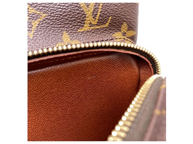 Bolsa de Ombro Louis Vuitton Monogram Monograma - vista 10