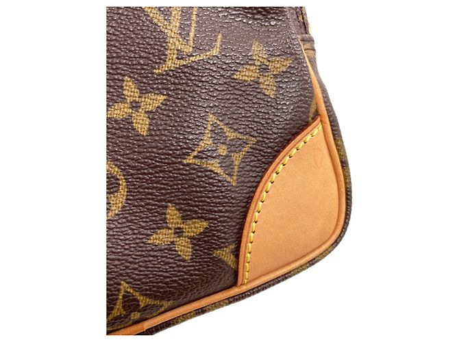 Bolsa de Ombro Louis Vuitton Monogram Monograma - vista 11