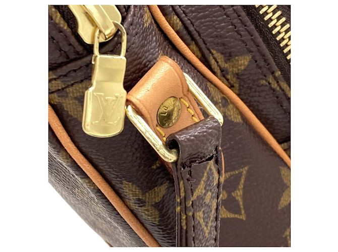 Bolsa de Ombro Louis Vuitton Monogram Monograma - vista 13