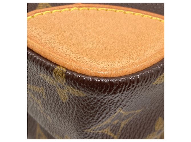 Bolsa de Ombro Louis Vuitton Monogram Monograma - vista 16