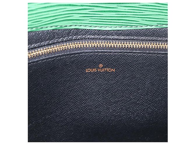 Clutch LOUIS VUITTON Epi Art Deco Green M52634 LV Auth 191535 Verde - vista 18