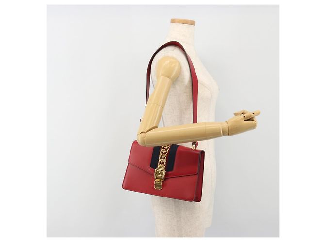 Borsa a tracolla GUCCI Sherry Line Silvi in pelle rossa e oro 421882 Auth 190243V Rosso D'oro - vista 26