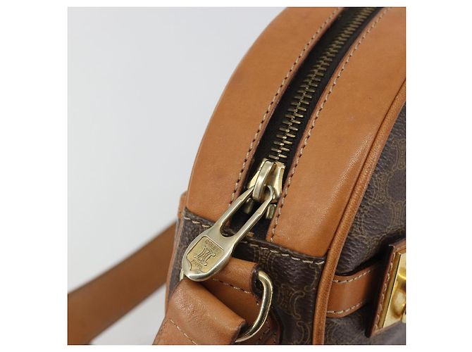 Céline Borsa a tracolla CELINE in tela Macadam PVC Pelle Marrone Oro Auth 190422A D'oro - vista 9