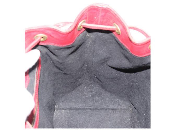 Borsa a Spalla LOUIS VUITTON Epi Petit Noe Rosso M44107 LV Auth 186393 - vista 18