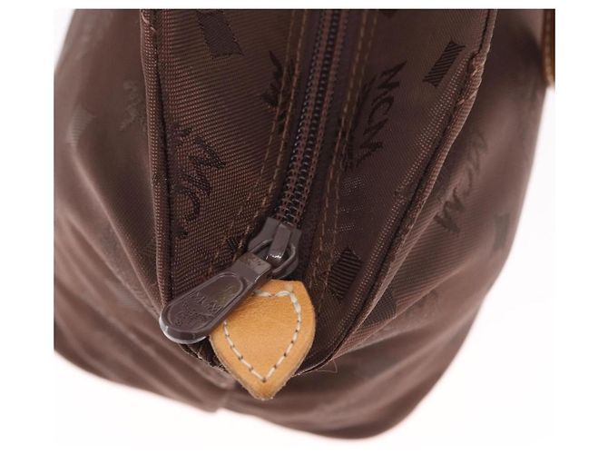 Borsa a Mano MCM Vicetos Logogram Nylon Marrone Oro Auth bs35982A D'oro - vista 17