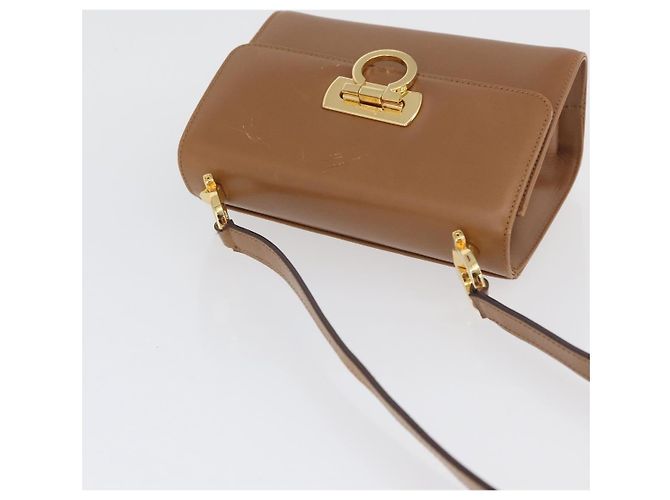 Borsa a Spalla Salvatore Ferragamo Gancini in Pelle Beige Oro Auth BSZ647 - vista 7