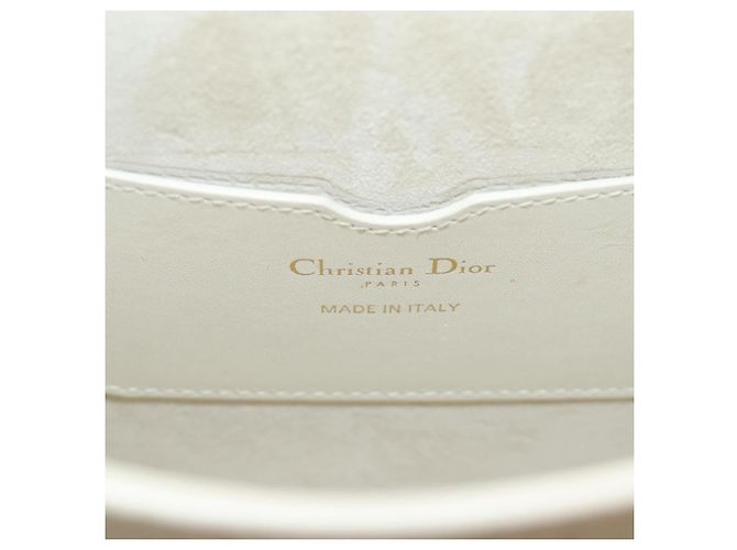 Borsa a Spalla Christian Dior Bobby Pelle Bianca e Oro Auth 189798M Bianco D'oro - vista 24