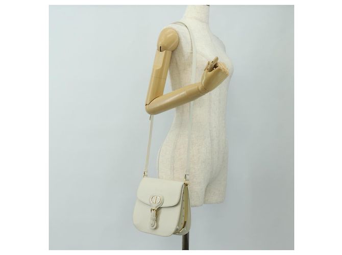 Borsa a Spalla Christian Dior Bobby Pelle Bianca e Oro Auth 189798M Bianco D'oro - vista 29