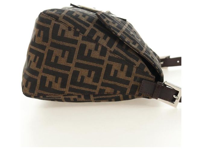 FENDI Zucca Canvas Mamma Baguette Shoulder Bag Black Brown Auth 190478V Marrone Nero - vista 4