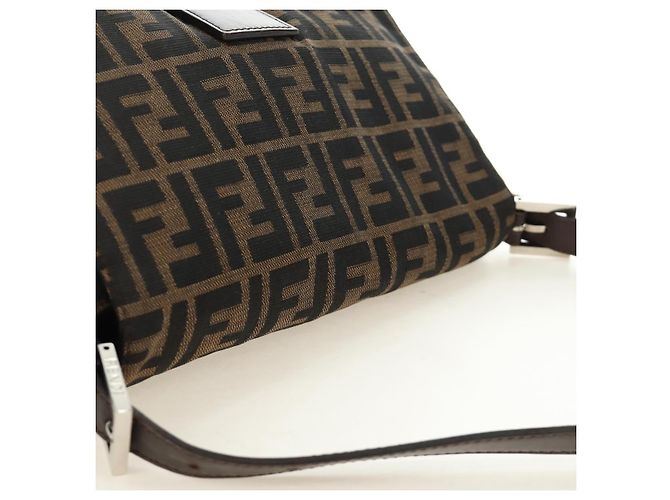 FENDI Zucca Canvas Mamma Baguette Shoulder Bag Black Brown Auth 190478V Marrone Nero - vista 6