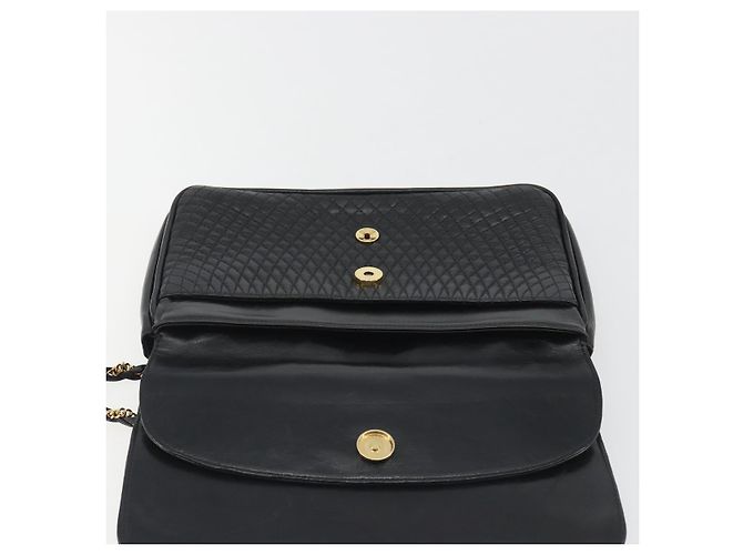 Borsa a Spalla con Catena BALLY in Pelle Nera e Oro Auth 190641A Nero D'oro - vista 23