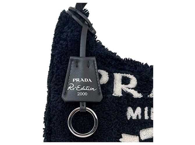 Prada Handtasche aus schwarzem Terry-Stoff - Ansicht 6