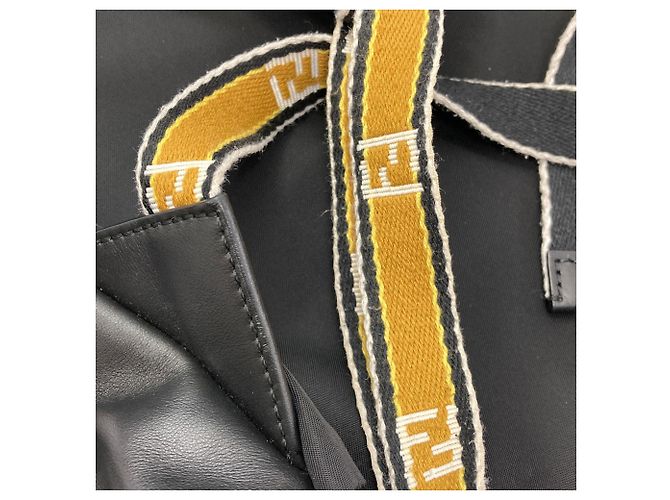 Fendi Nylon 2-Way Rucksack Schwarz - Ansicht 12