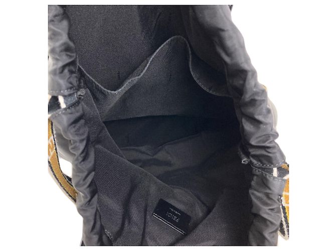 Fendi Nylon 2-Way Rucksack Schwarz - Ansicht 5